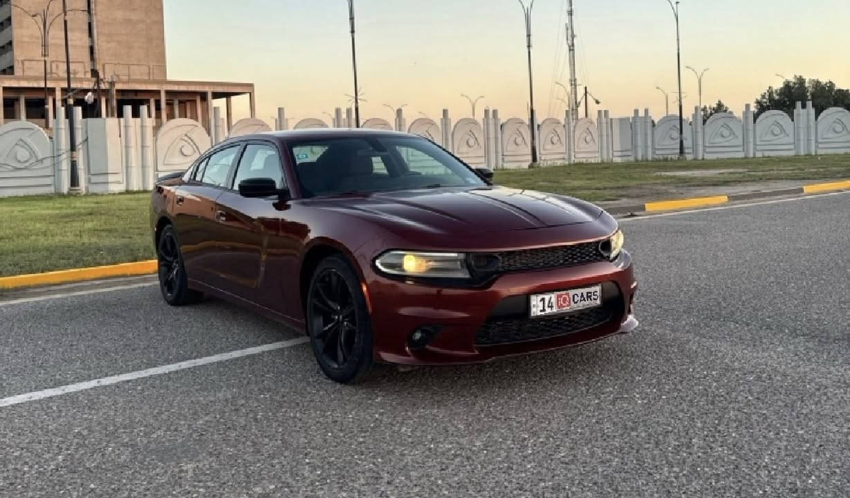 السلام عليكم
جارجر موديل 2018 دخول جديد كتاب صباط

رقم بصره جديد سنويه وهزه جدد

وارد امريكي سياره حادثها فقط دعاميه ومصبوغه عام بامريكا بدون معجون وبدون حادث فقط صبغ مواصفاتها SXT معروفه 

محرك 3600.  تو ويل جاهزه تبريد كير محرك حداديه تخم تاير.  ماشيه 49m 

مكاني البصرة سعرها 165

شراي يخابر ع رقم

***********
