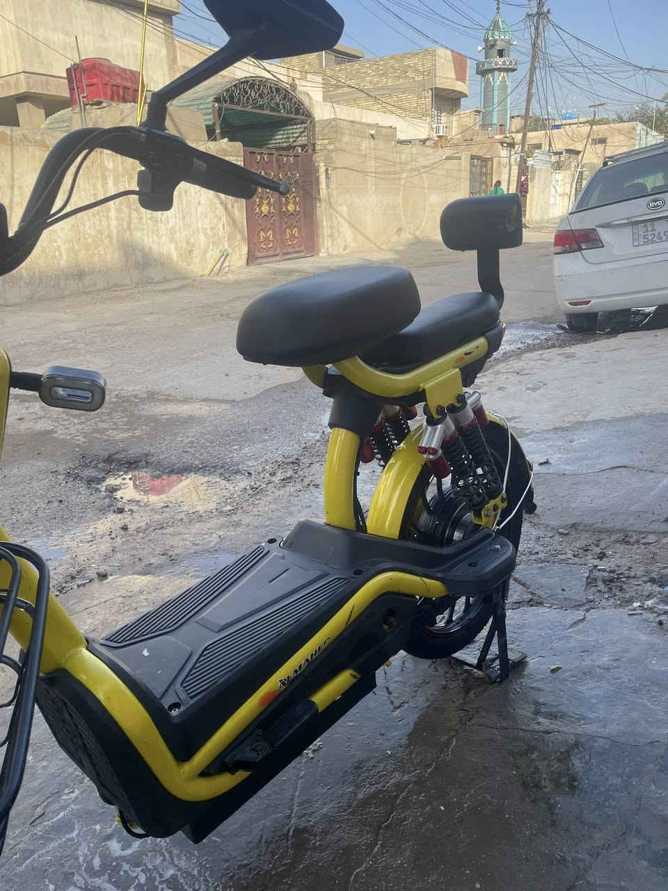 السلام عليكم دراجه شحن حجم 20لون اصفر مميز  الدراجه 5بطاريات الدراجه كلش نضيفه  السعر 275 وبيهه مجال ***********-***********
