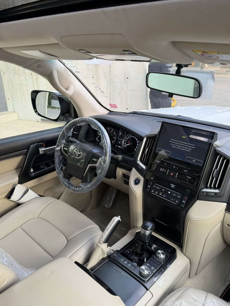 Toyota Land crusir_ 2020 _ 87,000 km

اللَّهُمَّ صَلِّ عَلَى مُحَمَّدٍ وَعَلَى آل مُحَمَّدٍ

ملاحظه (رجائن سياره بدون مراوص)

🔷تويتا لاند كروز  _ 2020 _ گراند تورينگ
ساز باب اولا
🔷سياره مواصفات معروفه (گراند تورينگ)
🔷سياره زيرو شريكه (ساز) باب اولا
🔷 سياره (2) كوشنات كهرباي (٣) دگم
🔷سياره (8) ايرباكات _ (٣ ) شاشات
🔷سياره (٢) بصمه بيلادي موجود مامفتوح

🔷سياره مكفول كفاله عامه دعامي لي    
🔷بدون صبغ .. بدون بارد .. بدون شخوت 
🔷بدون حالوب .. بدون رمل مكفوله كفاله 🔷سياره بص ماشاالله نفص زيرو
🔷غراضات كامل موجود حتا عرضيات مامفتوح هيدفونات موجوده 

🔷سياره ماشيه 87,000 الف كيلو حقيقي
🔷4 اطارات و ويل جديد شريكه 
🔷سياره داخل بيجي كوشنات زيرو

🔷سياره محرك بشرت مامفتوح جديد جديد
🔷 محرك (V6) 
🔷سياره حيل نظيفه كلشي علي بلادي اوك

🔷مواصفات
(بصمه .. الانزلاق .. كشن جلد  .. ثلاجه ..  زينون .. هواء مزدوج .. نيظام ايكو ..
حساسيه الديك الموخره مرايات .. فتحه ..
تشغيل عن بعد ..  باب بصمه _ باب وراء كهرباي)

🔷نظافه  ١٠٠٪ كامل سيرڤس بدون نقص و مصرف

🔷سياره مال بيت أي نقص مابيها

🔷نفس اليوم / تحويل و وكاله حاظر مباشر
سنويه حتا ٢٠٢٨ جديد 
🔷 سياره داخل / سليمانيه 
🔷سعر .. 538$ .. ورقه 
🔷رقم / ***********📲
