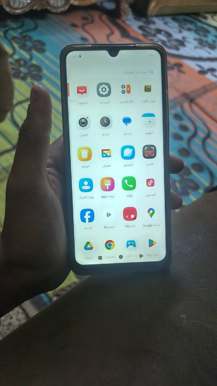 هذا الجهاز للبيع بدل الشاشه اصليه 50  776 409 8394
