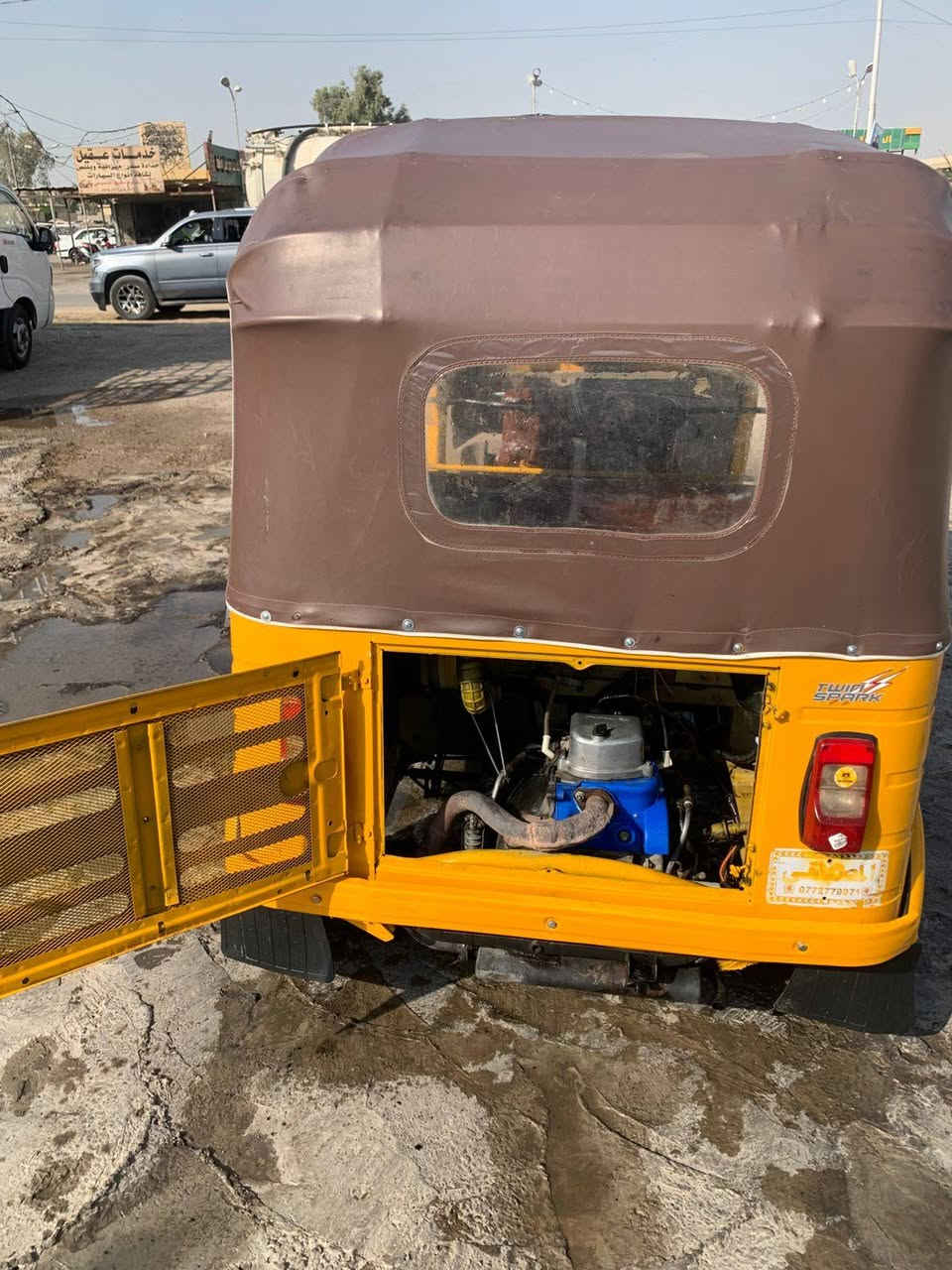 تكتك ٢٠ رقم واسط  نضيفه مكاني الشعله  ***********
