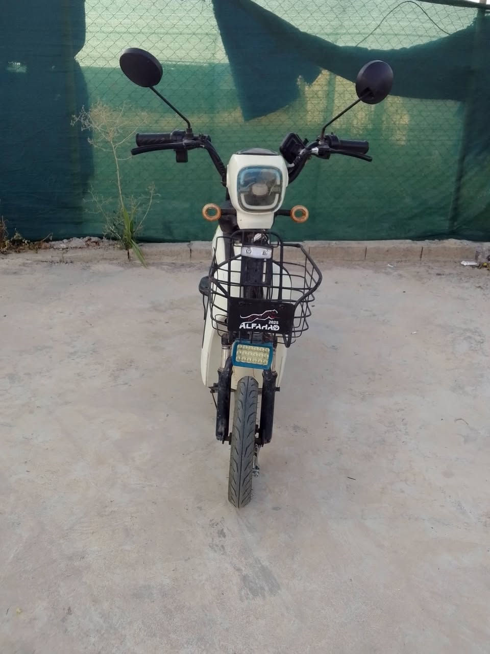 السعر 350وبي مجال


**إذا كنت صاحب هذا الإعلان وتريد حذفه لأي سبب، رجاءا أرسل رسالة إلى الدعم الفني**