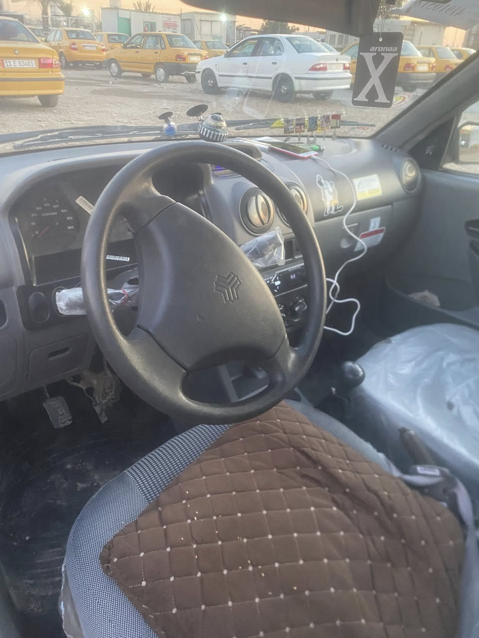 سلام عليكم سايبة موديل 2013 سيارة جاهزه وحلوة كير ومكينه خير من الله تبريد صدر امامي خلفي مكاني سيارة بسمي مصفرة هيئة وغرامات مكاني بغداد الشعب ***********

‭0772 167 6207‬ وهذا واتساب
