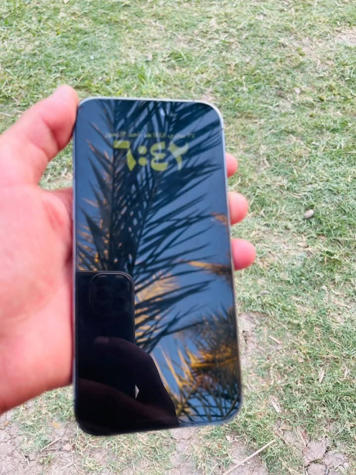 ايفون 14 برو ماكس ذاكره 256
بطاريه 87 بلاديه مبدل جامه كامره خلفيه فقط 
السعر ٧٠٠ وبيه مجال مكاني بابل الاستفسار ***********
