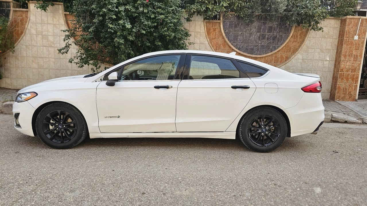السلام عليكم 
فورد فيوجن ٢٠١٩ 
محرك ٢٠٠٠ هايبرد 
ماشيه ٩٤ الف 
صور الحادث بالمنشور بيها قطع صبغ ابيع احزام 
مكفوله من الدواخل والكص والكلبه مكانها الكوت مركز المدينه 
السعر ١١٠رقم بغداد انكليزي بسمي تحويل مباشر
للاستفسار ***********
