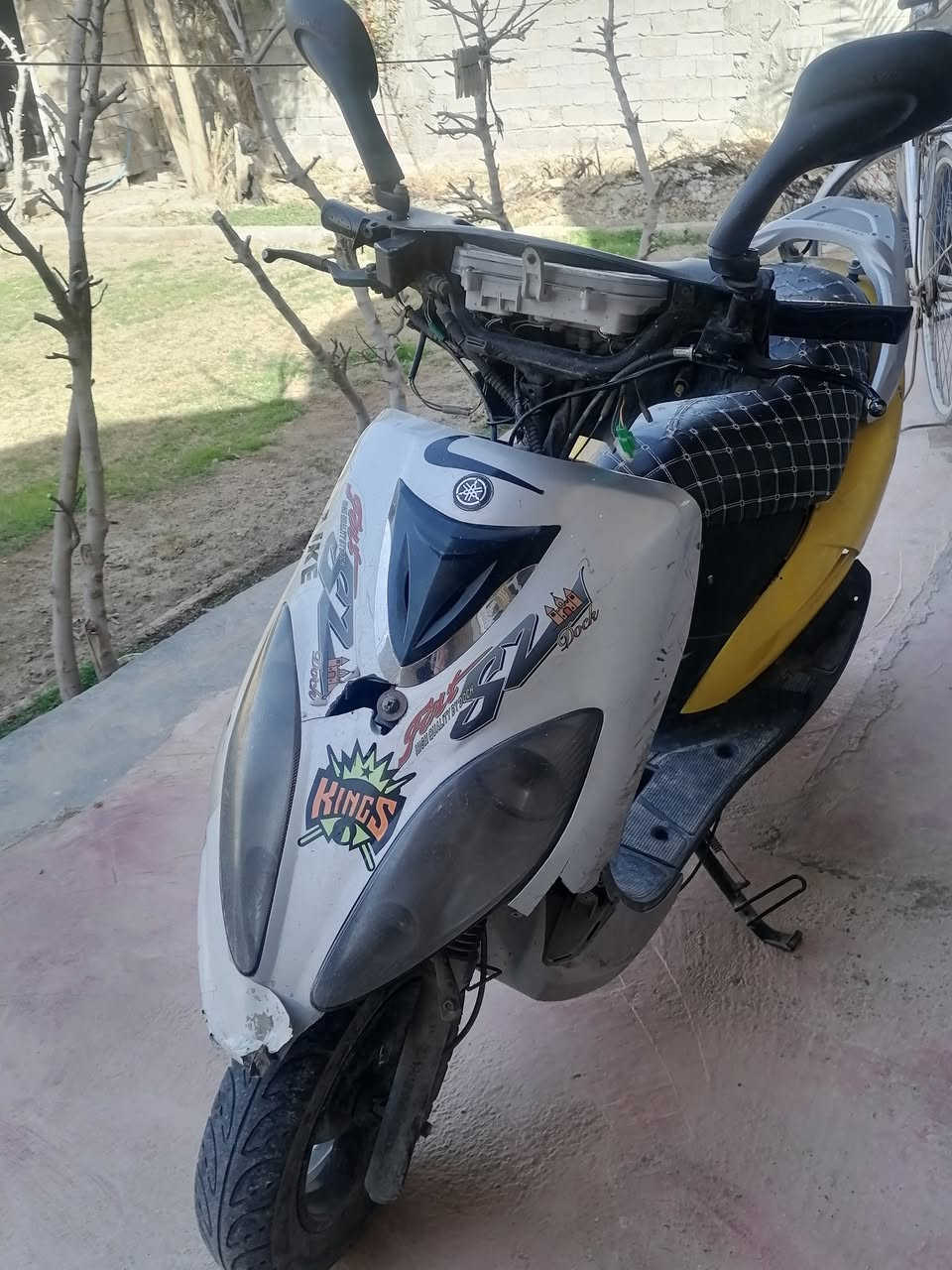 من رخصت الادمن
السلام عليكم موطور أم عيون
للبيع أو مراوس ب مكاس عدله 
نضافه 80٪ سلف نكره كهربائيات شغال 
يحتاجله ترتيب بجم . أشاير هورنات شغال كلشي شغال من ناحيه الكهربائيات السعر.425 وبي مجال للطيبين 
المكان فلوجه حي الشهداء . متواجد خاص


**إذا كنت صاحب هذا الإعلان وتريد حذفه لأي سبب، رجاءا أرسل رسالة إلى الدعم الفني**