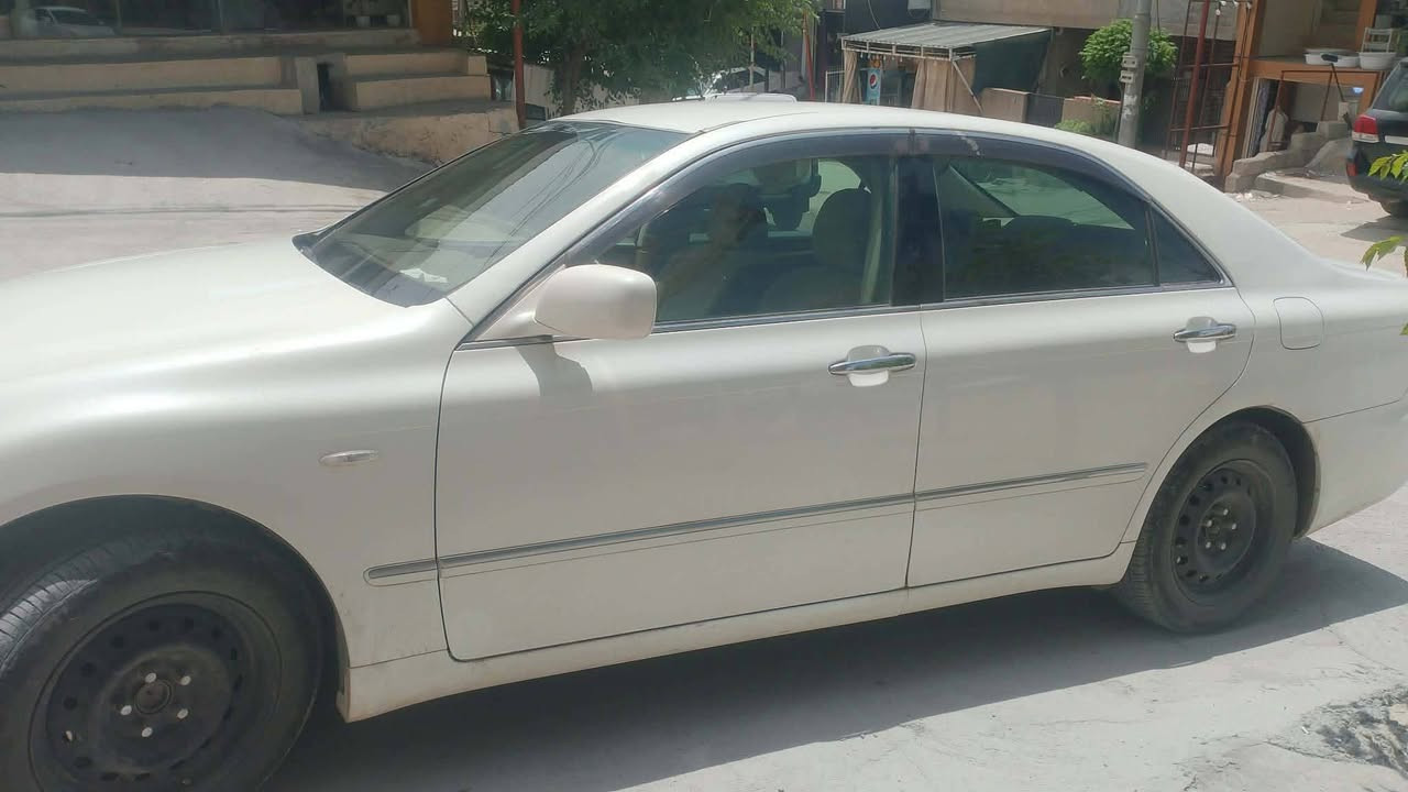 2004
180گێڕ و مەکینە بچوک
پێشی قرچێکی بچوکی هەیە
سەیارەکە سویچە
بڕاوەیە
بیلاد شاشەی
سەیارەکە فول فول عادیە
سەیارەکە کۆدی هەیە بە ناوی خۆمانۆیە
کامل مەسرەفە
هەموگیانی بە شەرت    ***********   *********** سعری 46
