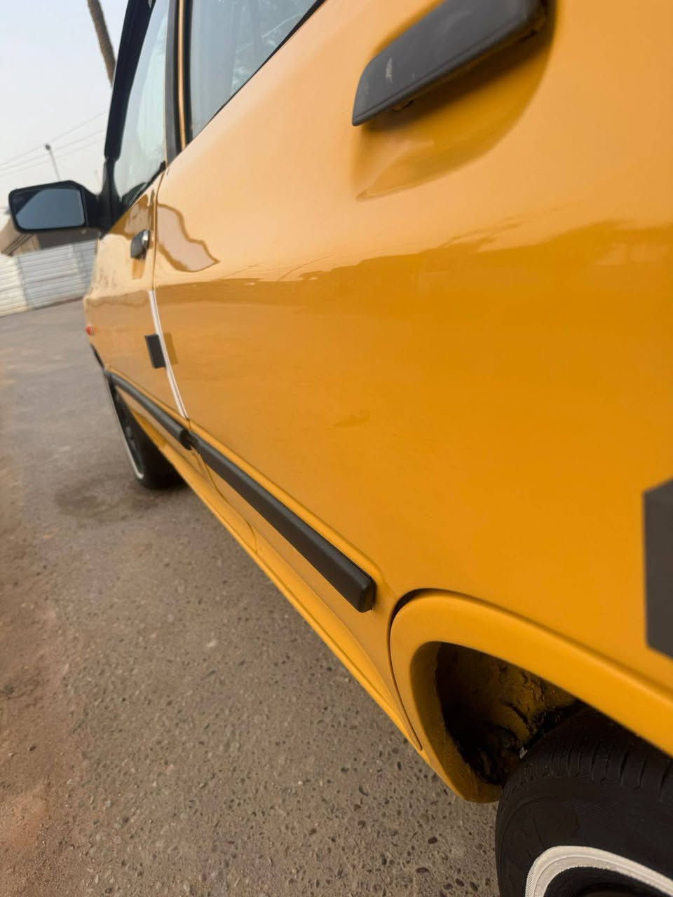 مرخصت الادمن المحترم
سايبا موديل ١٣ رقم بغداد الماني 
سنوية لغاية ٢٧ 
مصفره هيئه وغرامه 
شواصي شرط بلاد لاصبغ ولالحيم ولاخياس 
محرك مكفول لاتبخير. ولاتنقيص ولادخان
كير جديد لايفلت ولايقر ولا بي صوت
مكفوله من الضربه والصبغ والتبديل 
حداديه اماميه خلفيه جديده 
تخم تاير جديد ابو الخط 
كهربائيات كلهه شغاله 
السعر ٢٩ وبيهه مجال بصيط 
مكان السياره بابل قرب سيطرة الاثار 
رقم الهاتف ***********
