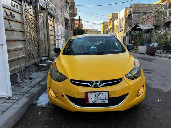 السلام عليكم 

( بياع شراي لايخابر)

النترا 2012 وارد امريكي 

بدون دواخل ليبل واحد

رقم بغداد بأسمي تحويل ثاني يوم

محرك 1800 دوش

كير ومحرك خير من الله 

تبريد ثلج وتدفئة 

مثبت سرعة 

نطام ايكو 

مصفرة هيئة وغرامات 

السونار مرفق بالمنشور 

متوازي بدون كسران 65 ورقه بلاش
الرقم ‭0772 973 4782‬
