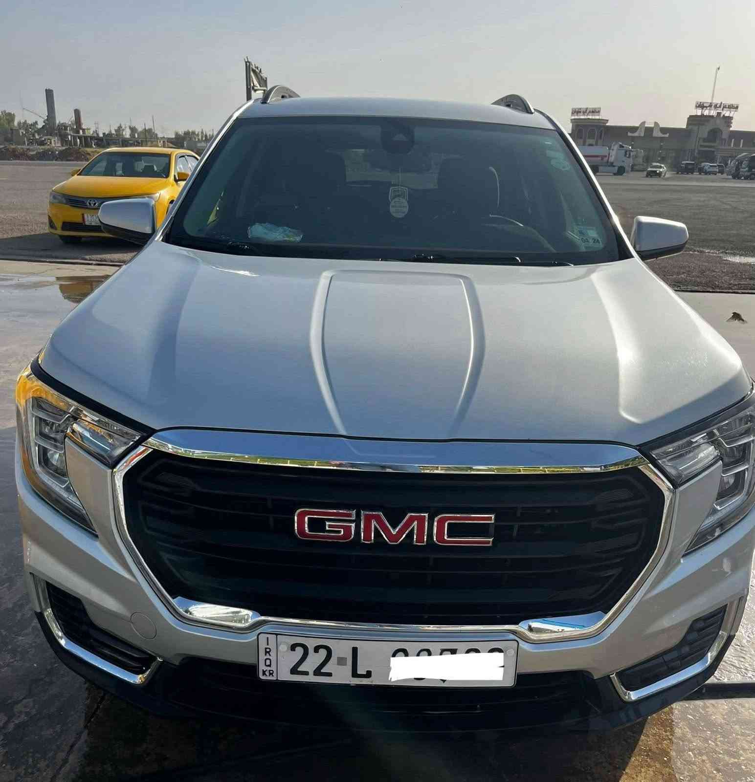 ‏GMC تيران موديل 22 SLE
كلين تايتل بدون حادث او صبغ او تبديل
بيها بالعراق بارد بالجنطه موضح بالصور فقط
بصمة وتشغيل عن بعد 
اوتوستارت اوتو ستوب 
رادار مانع تصادم يظهر على الجامة الاماميه
رادار تحديد المسار 
تدفئة الكشنات الاماميه 
كشن السائق كهرباء
نظام نزول منحدرات
نظام قيادة طرق عادي وثلوج
نظام الوقوف على المنحدرات
نظام تحديد مسافه عمل الرادار
سايد بريك دكمة 
كاميرا خلفية
نظام التوقف عند عبور الاشخاص فجأة باتري تخم تاير جديد
ماشيه 88ميل رقم اربيل
السيارة على وضع الشركة برغي ما مفتوح بيها وتقريرها minor 
‏  dent/scratches
( تعمل وتسير بامريكا)
السعر 165 وبيها مجال بسيط 
ممكن مراوس بموديل ومواصفات اعلى 
مكان السياره بغداد
للاستفسار واتساب ***********
