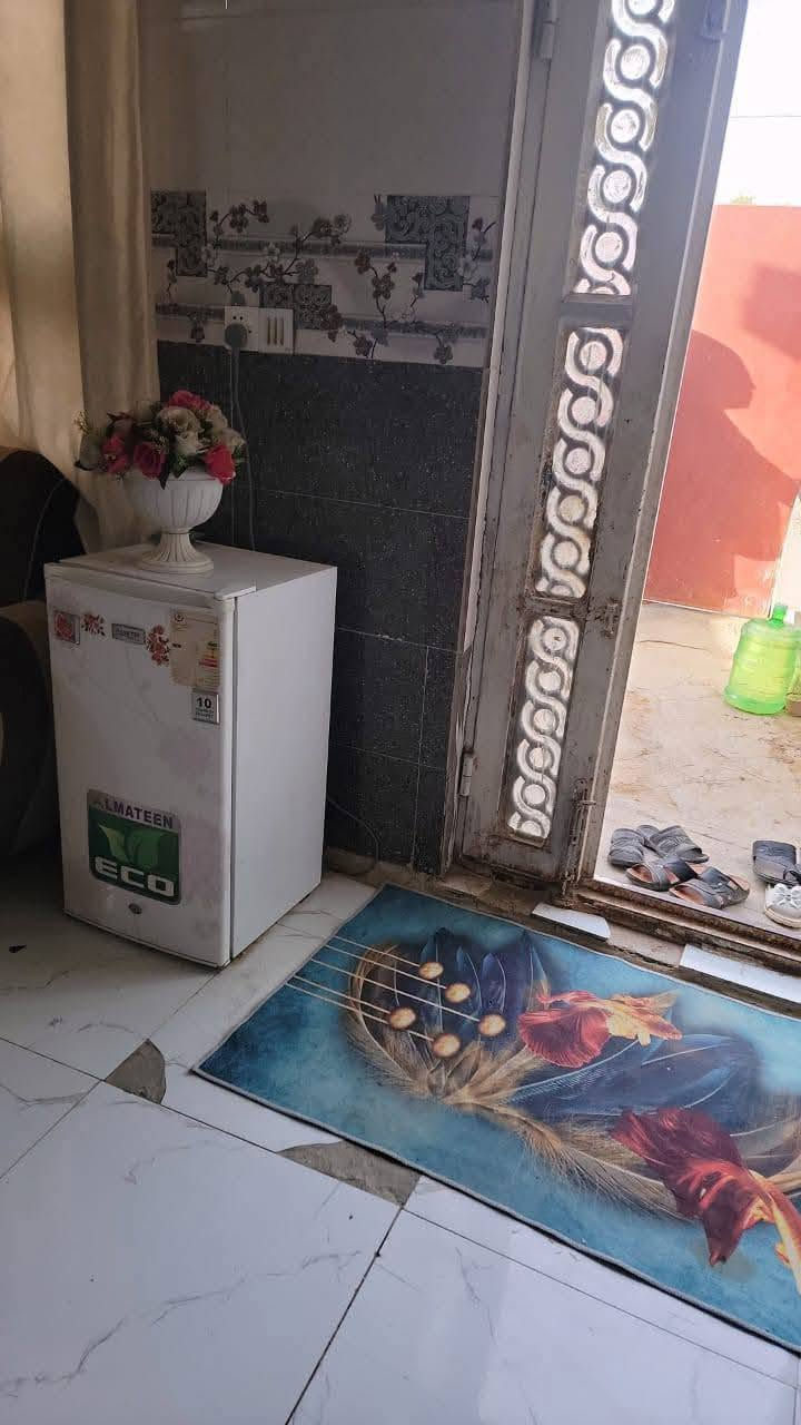🏡 بيت للبيع بسعر مناسب 
📍 الموقع: طويريج  –بدايه شارع الرجيبه خلف اسواق الدعمي

📐 المساحة: 200 متر
📄 الطابو: زراعي (سند 25)

🏠 تتكون الدار من:

* صالتين2
 * غرفتين 2
* مطبخ1
* حديقه صغيره 1
*حمام 1
البيت صب 

📞 للاستفسار والاتصال 
‏‪***********‬‏
