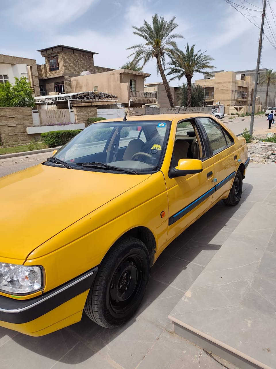 السلام عليكم   بيجو بارص GLX موديل 2010 مصبوغه عام للجمالية باسمي مصفره هيئه وغرامات كير ومكينه مكفول شرط  حداديه جيده جدآ دبلات امامي خلفي جدد رقم بغداد مميز الانكليزينقص بيها فقط غاز تبريد   السعر المطلوب 30 ورقه وبيها مجال للطيبين  و ‭***********‬ بغداد اليرموك
