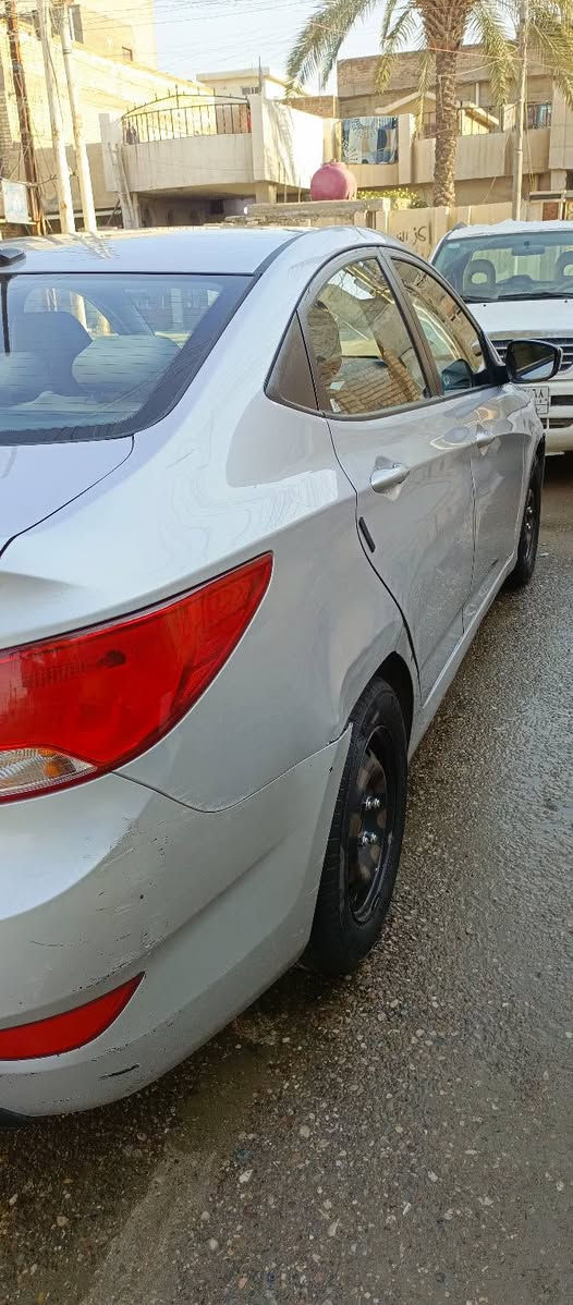 سلام عليكم اكسنت موديل 2016 وارد امريكا مابيهه ضربه بأمريكا بس بيها باب اثنين مبدلات صفحة السايق والبنيد جارد مكان السيارة بغداد الحريه رقم***********السعر87$ بيه مجال
