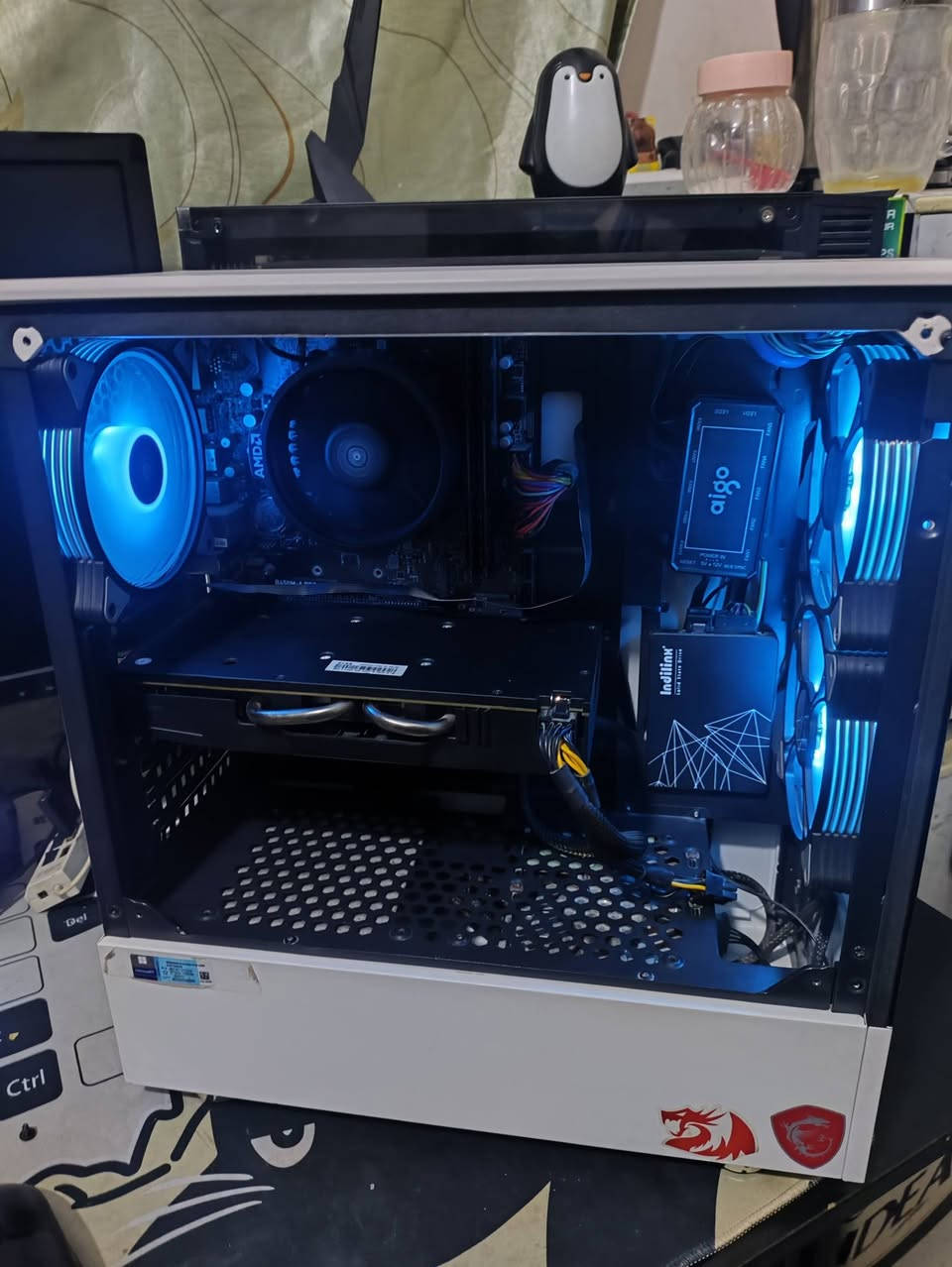 سلام عليكم تجميعه نضيفه وكامله
GPU AMD RX 580 8GB
CPU AMD R5 2600
B450 MSI A PRO
PS 500W
RAM 16GB 3200
 CAS 3 FAN RGB 
SSD 240GB 
HHD 1T
سعر 525 الف
نقص بس جامه كيس 
مكاني بغداد البياع متوفر توصيل لكل العراق


**إذا كنت صاحب هذا الإعلان وتريد حذفه لأي سبب، رجاءا أرسل رسالة إلى الدعم الفني**