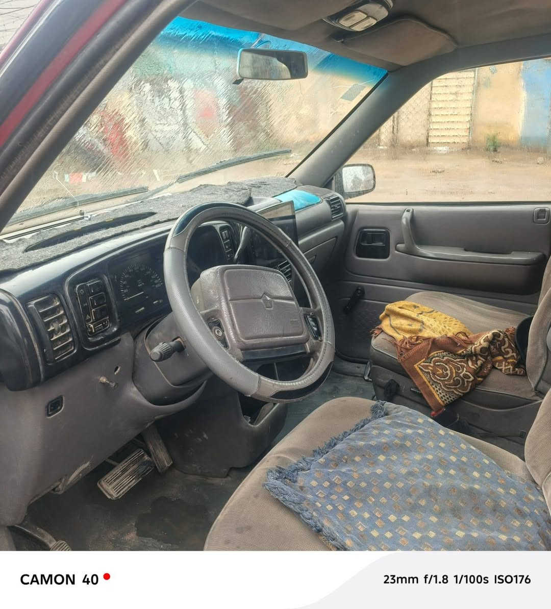 السلام عليكم
دوج كرفان 1995
محرك 3000 بلاد 
كير كهربائي 
غرفه جديده 
سياره بلاديه ماعده الهلالات معمره 
سياره أحله من الصور 
رقم دولي بغداد 
تحويل ثاني يوم 
مكان السياره بغداد الشعله 
***********
السعر 38$
