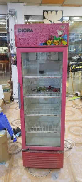 ثلاجه مستخدم 4 شهر جديد لوك
***********  / 200 الف بي مجال بسيط
