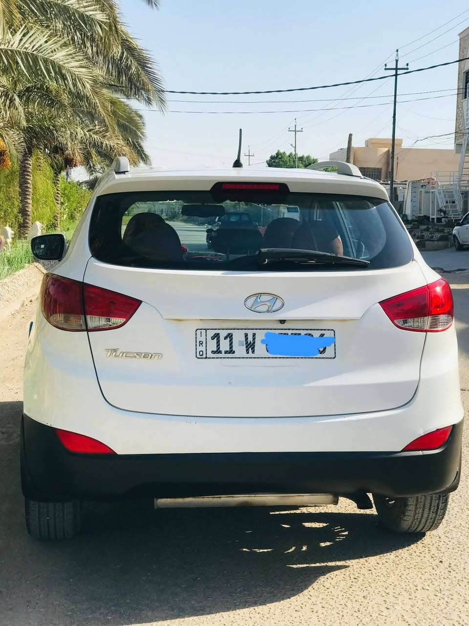 🚘 للبيع – هيونداي توسان 2015 | خليجي

📍 الموقع: بابل
📑 الرقم: بغداد
🔒 الحالة: مكفولة كفالة عامة من الصبغ (عدا بارد بسيط) – السيارة جاهزة تفحص بيدك ✅

---

✨ المواصفات:

تبريد قطعتين أمامي + خلفي ❄️

محرك 2000cc اقتصادي ومتين

تحكم ستيرن + كاميرا خلفية 📷

شاشة وسطية صغيرة

تخم تايرات جدد 🆕

---

💰 السعر: اتصل على الأرقام وبيك خير وادلل
📞 للتواصل:
***********
***********
