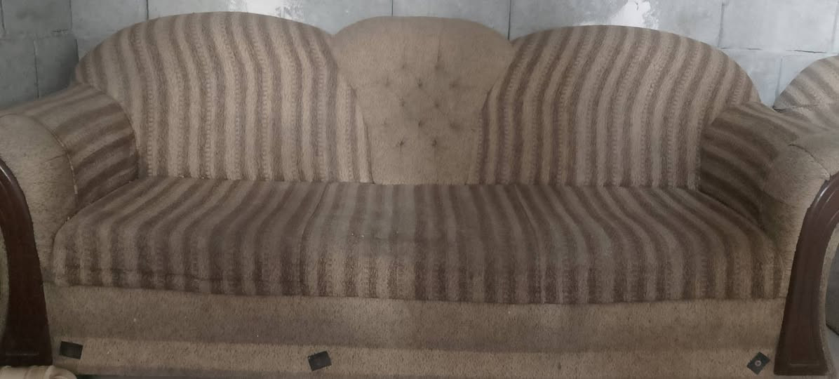 سلام عليكم عندي اتخم للبيع السعر 100
وبي مجال للطيبن (***********)
