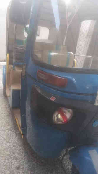 السلام عليكم شباب تكتك20رقم وسنوية تحويل ثاني يوم تكتك خير من الله مثل ماواضحة يمك بصور عنون الكمالية شارع مرطبات مشمشةرقم***********
سعر6250
