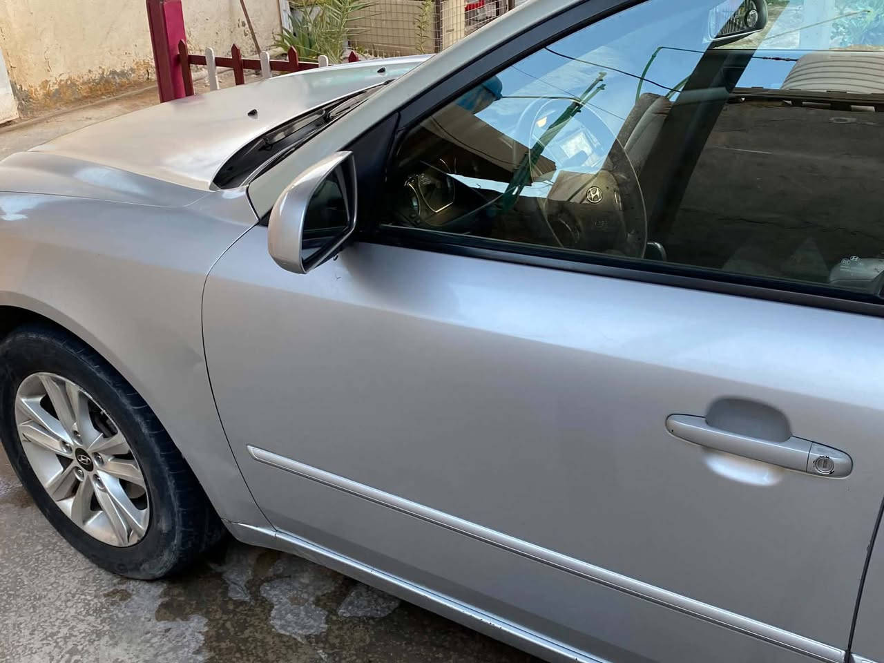 السلام عليكم سوناتا كصه قماره فقط سلفر 2009 مكينه كير حداديه تبريد كفاله كفاله بانزين 2400 مكان الكص بيه جراد فقط السعر 45 بيه مجال للتواصل ***********
