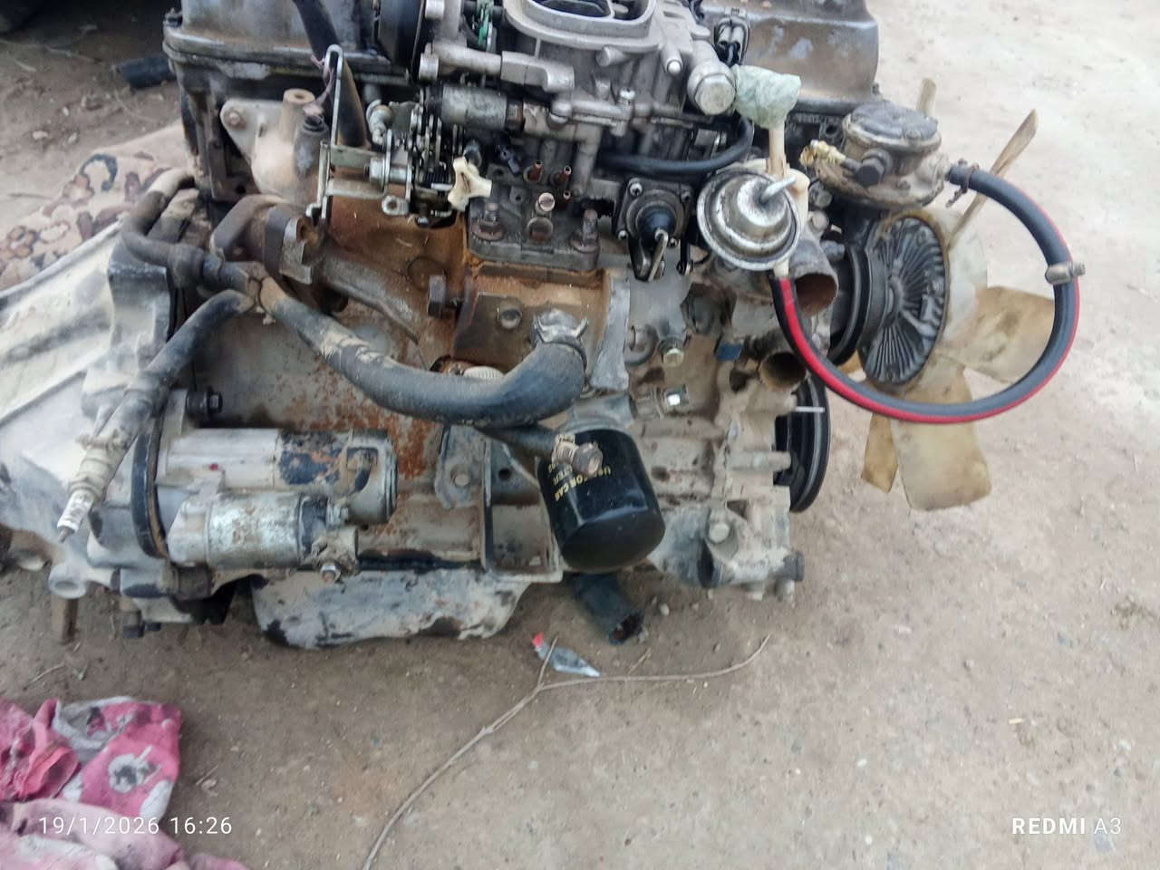 سلام عليكم يوجد مكينه وكير مال نيسان شبوط موديل 88 محرك 2400وكيركامله هيه وتفرعاته كير 5نمر ولبك 6مكان بغداد أبو غريب وهاذ رقمي للتواصل ***********
