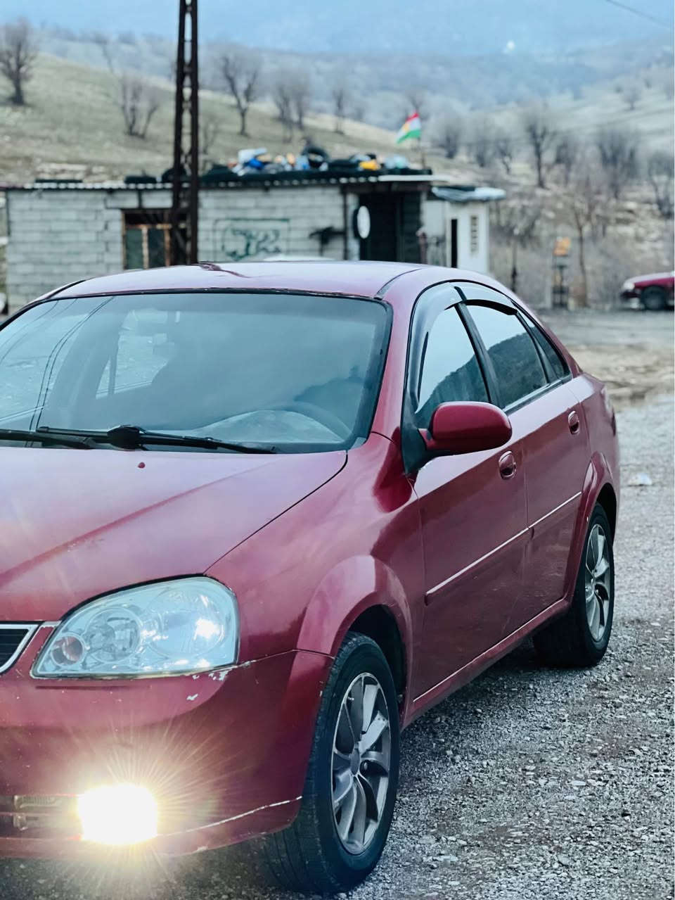 ماشاءالڵە لەمالی هه مو لایک شۆفرلیت ئۆپترا بۆ فرۆشتن مۆدیل٢٠٠٥ ئارم و سەنەوی بەشەرت ئەولیات بێ کێشە بۆ هه مو کوردستان گیرو مەکینە بەشەرت دوجام کارەبایە کارەبایاتی هه موی مەزبوتە  تەقەو رەقەی تیدا نیە چوار تایە ویلی نویی بۆ بەستراون  سیارەکە بۆیاخ عامە لەسەر ساخە بۆ جوانی  دەعم و لیدرانی قورسی نیە موس براوە بەشەرت نرخی ٤٥$مەجال   
*********** سوران, أربيل
