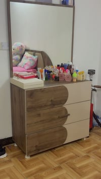 غرفة نوم • للبيع