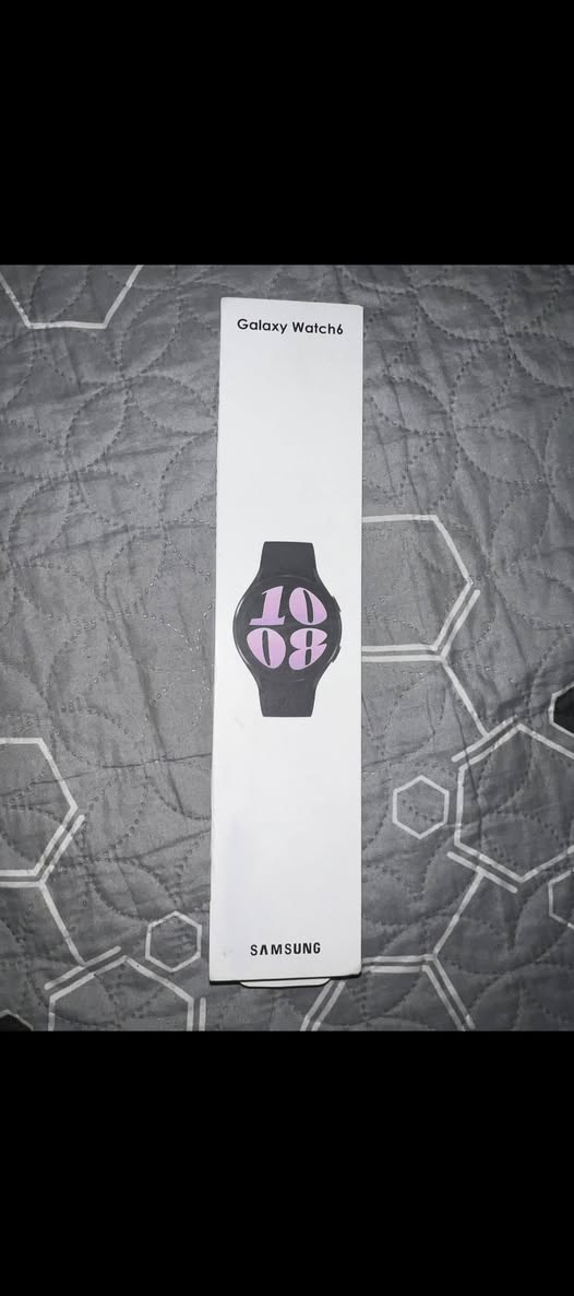 السلام عليكم 

ساعة سامسونج جالكسي 6 للبيع
Galaxy watch 6 44m
الساعة تدعم الذكاء الاصطناعي 
تدعم أكثر 100 وضع رياضي 
الحجم 44 ملم 
البطارية 280 ملي امبير 
السعر 120 وبيه مجال 
ملاحظة: يوجد توصيل محافظات 
للتواصل او الاستفسار 
***********/***********
