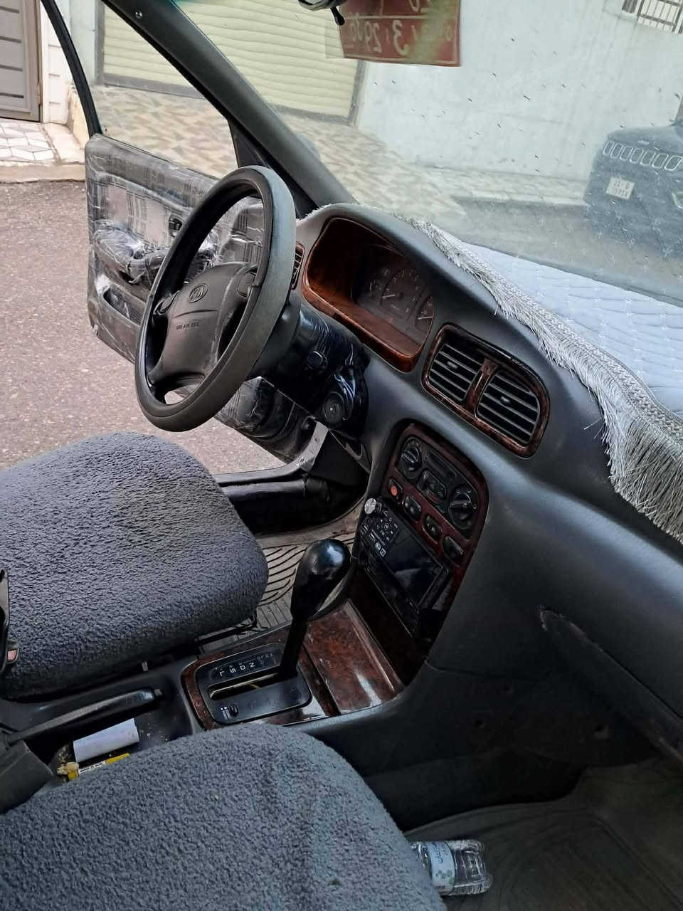 ئەم سەیارەیە بۆ فرۆشتن
کیا کریدۆس مۆدیل ٩٥ 
 ئاڕمی سلئمانیە  
چوار بستۆن گئڕو مەکینەی مازادی لەسەرە 
چوارجام کارەبا 
٢٥ وەرەقەو مەجال


**إذا كنت صاحب هذا الإعلان وتريد حذفه لأي سبب، رجاءا أرسل رسالة إلى الدعم الفني**