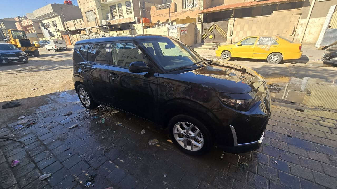 كيا سول 2024
ماشية 33 الف كيلو 
دخول جديد بأسمي حرة بدون رقم تترقم كل المحافظات عدا الاقليم
تبديل قطعتين فقط البنيد و الجاملغ الايسر و تعديل بارد براس الشاصي الايسر

مواصفات السيارة
-رادار امامي - خلفي
-رادار بالمري
-توقف ذاتي امامي
-توقف ذاتي خلفي
-شاشة دجيتال
-شاشة اعطال
-كاميرا خلفية دوارة
-تحديد مسار
-مثبت سرعه
- قيادة ذاتية
-اوتو ستارت ستوب
-شاشة جبيرة
-ابل كاربلي
-اندرويد اوتو
-دمامات امامية خلفية
-تحكم ستيرن
-محرك 2000 دوش
-انظمة قيادة

الموقع 
البلديات        
***********
