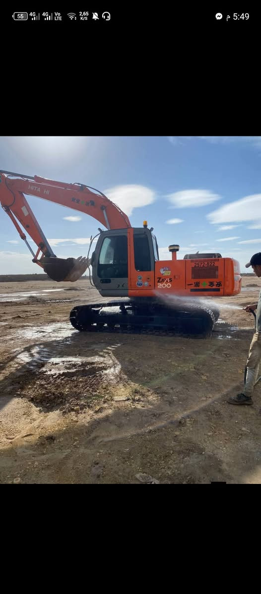 السلام عليكم حفاره زت عادي 200 ✅للبيع 2004 مرقمه رقم قادسيه نكليزي ✅حداديه جديده فقط مضخه مفتوحه الاستفسار والاتصال عله هاذ الرقم ***********-***********
