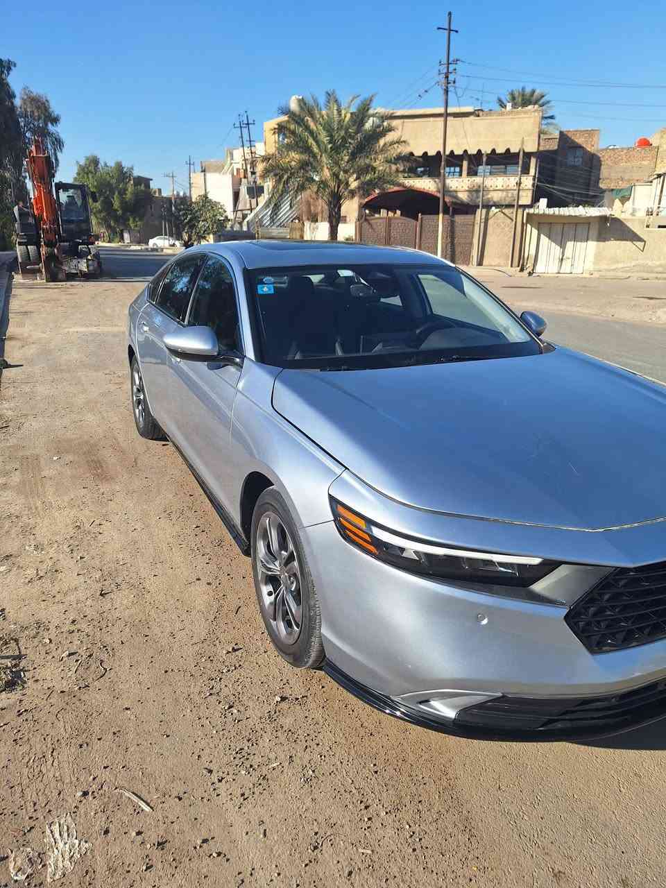 السلام عليكم
للبيع هوندا اكورد 2024 هايبرد  EXL
ماشية 14888 كيلو متر 
لون رصاصي 
المواصفات
شاشة كبيرة
تشغيل عن بعد 
تحكم ستيرن
شفتات ستيرن
اشاير مري
لايت زنون 
تبريد قطعتين
محرك 2000 هايبرد تنفس طبيعي
ويل 17
رادارات جانبية وأمامي
كشنات جلد وكهرباء
تدفئة كشنات امامية 
ثلاثة انظمة قيادة
فتحة
بصمة ابواب 
حادثها جانبي صبغ جاملغ وباب خلفي صفحة اليمنة 
وتبديل جاملغ امامي دعامية امامية صبغ فقط وحافة البنيد 
رقم بغداد بسمي ترقيم جديد 
السعر 200 وبيها مجال 
مكانها بغداد المشتل 
للاستفسار ***********
