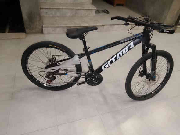 بايسكل للبيع
نوعية GITMA

حجم 26

القير الخلفي 7

القير الامامي 3
بايسكل نضيف جداً 
ما مستعمل والله 
ملاحظة الدواسات مال البايدر موجودة بس ما مشكلهن
160 ألف وبي مجال 
في بغداد حي الجامعه ماكو توصيل
 
للأستفسار

***********
