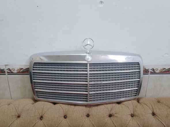 شباك مرسيدس جامبو اصلي وكالة 
وارد يابان 🇩🇪 
نضافته 100(100
سعره 135قفل 
مكان بغداد توصيل ماعدي 
***********
