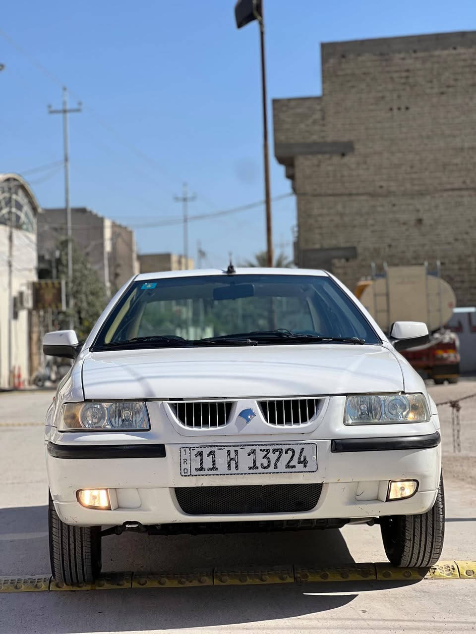 السلام عليكم سمند موديل ٢٠١٢ السياره بلاديه كلهه ونضيفه جداا كير ومحرك وحداديه امامي وخلفي كله جديد تبريد ثلج كهربائيات كلهه شغاله دواخلهه عله وضع الشركه السياره جاهزه ومابيه اي نقص بأسمي ارقام وهزه جديده السعر ٥٠ وبيه مجال قليل الشراي يتصل أو يجي واني بالخدمه مااكطع سعر بالتليفون *********** السياره جديده حته دوساتهه بلاديه
