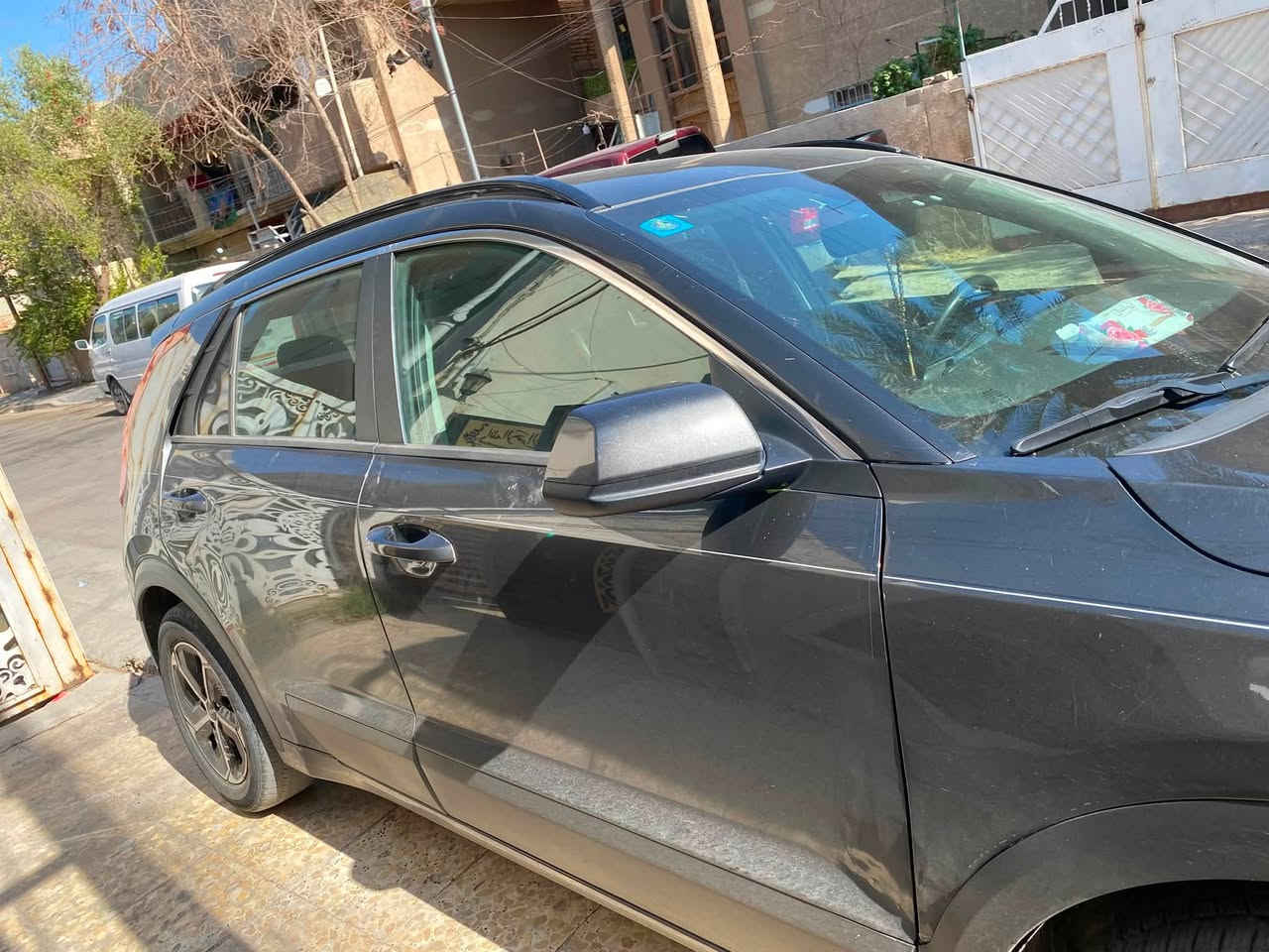 السلام عليكم كيا نيرو موديل 24 هايبرد 
رقم بغداد حادثها كلش حلو فقط جاملغ امامي بدون دواخل بجم كبس 
سياره مواصفات عاديه تحديد مسار مثبت سرعه مانع انزلاق مانع تصادم رادارات 360 درجه  ماشيه 190 الف قابل للزياده
باسمنه السياره حلوه ونضيفه السعر 150 ورقه وبيها مجال 
رقم الهاتف ***********
