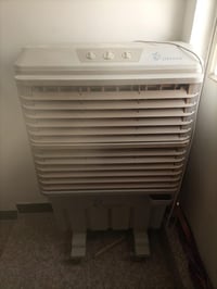 غراض للتبرع الي يعرف عوائل عندي ذني المبردات يتصل ويجي ياخذهن 07825881...
