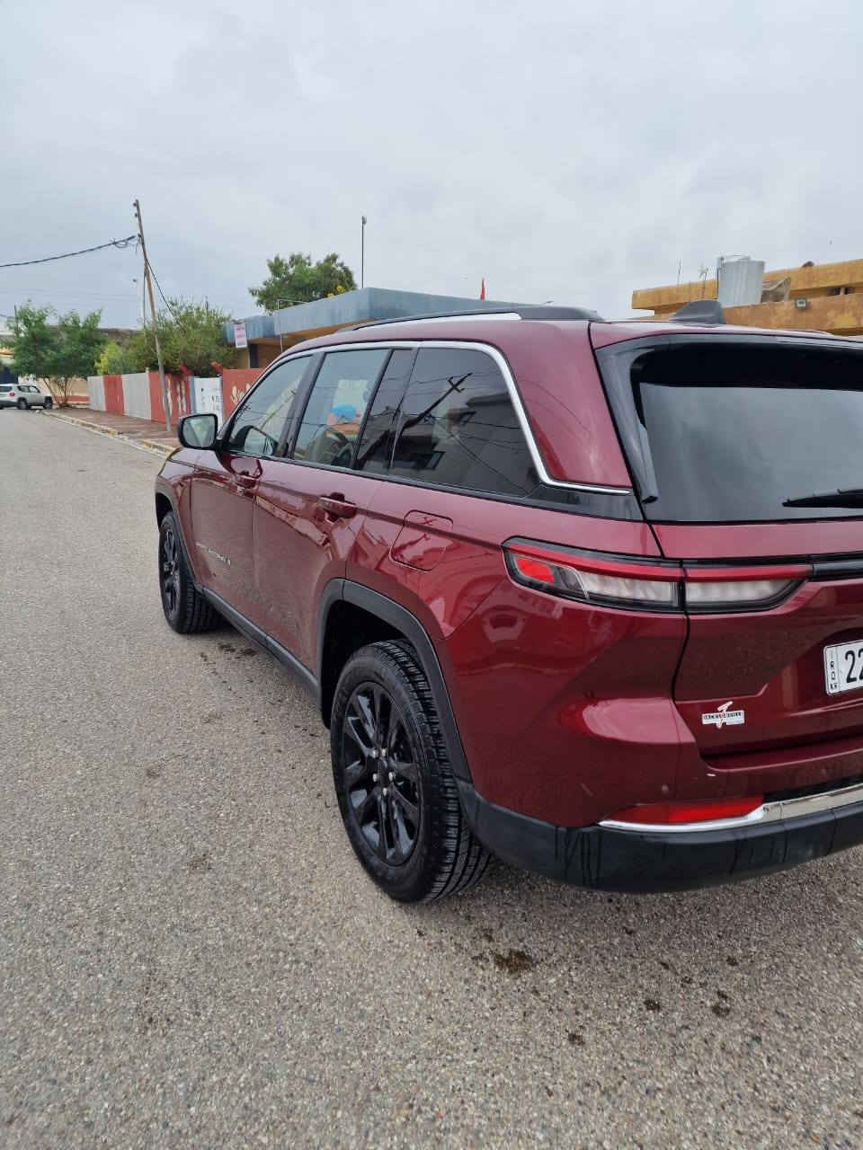 🚗 للبيع - Jeep Grand Cherokee 2023 🚗
📍 الموديل: 2023
📍 ماشي : 29 الف  ميل فقط
📍 المحرك  6 سلندر 
📍 متواجد في كركوك
      سيارة 5 مقاعد  
     ضرر:  قطعتين و ٣ تعديلPDR فقط
سيارة مرقم اربيل
💰 السعر المطلوب: 277) وبي مجال
📞 للتواصل: ***********)

        مۆدێل: 2023
📍 ماوەی ڕۆیشتن: تەنها 29 هزار ميل
📍 مەکینە: 6 سلێندەر
      ئۆتۆمبیلی 5 کورسی
📍 شوێن: کەرکوک
🛠️ زیان: تەنها دوو پارچە بۆیاخ
     3 پارچە، سارد
💰 نرخە داواکراوە: 277)  
📞 پەیوەندی ***********: )
