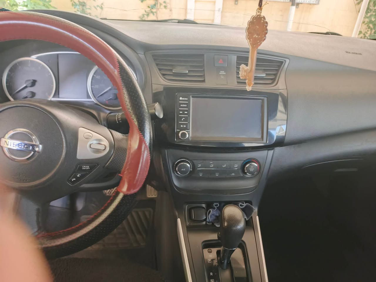 نیسان سینترا ٢٠١٩ sبێ سبوغە ٢یان٣  تعدیلی هەیە بێ ئێرباگ و بێ داخلی  گێر و مەکینە و تعویل بەشەرت سعری ١١٠ وەرەقە و مجال.    *********** أربيل, العراق
