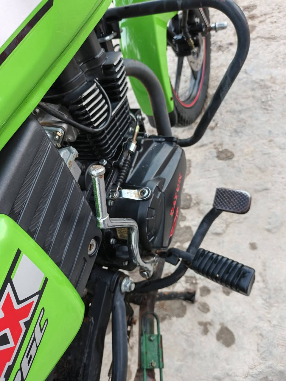 سلام عليكم دايون مديل ٢٢ رقم وسنويه تحول ثاني يوم دراجه باسمي محرك ٢٠٠ كتابه حمره دراجه احله من تصوير نضيفه وعله أيدي مكفوله من كل شيء شراي يدلل سعر مليونين 2,000,000 وبيهه مجال يدلل شراي مكان بابل الحمزة الغربي خابر وتدلل *********** أو خاص متواجد
