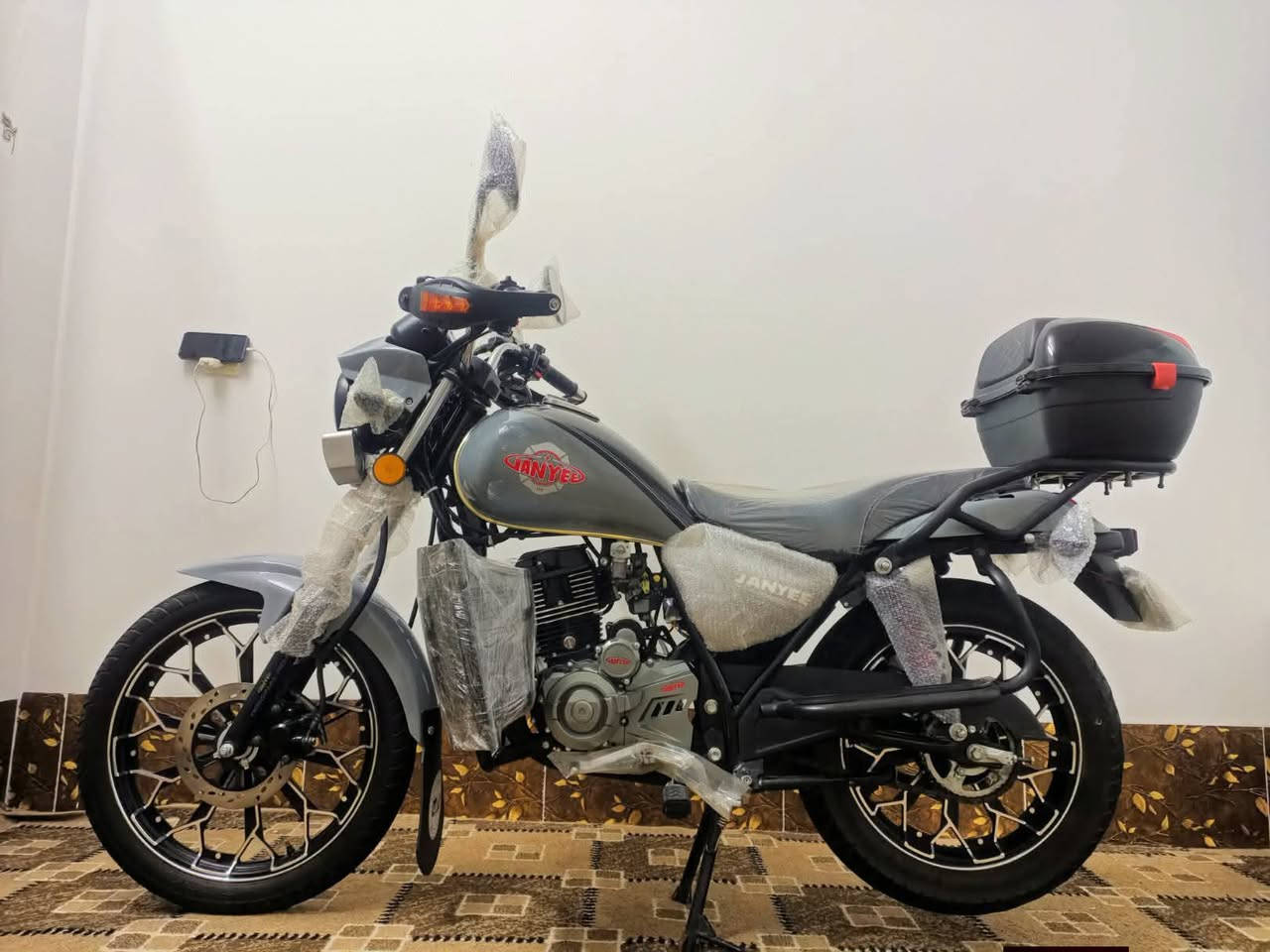 سلام عليكم 🩶🖐️
للبيع 5 گیر جني اصلي زيرو 💥💥
موديل 2025 بعد جديد ماشي كلش قليل ✅
منفيس كامل 📝 سويجات كنترول بلادي 🔑📱
مستخدم قليل بعد بل كارتون 📦📦 
دراجه لوك مواصفات فول ✅
ويل عنكبوت  ✅
محرك 200 نشاط فول دراجه 🚀 
سعر مليون و500


**إذا كنت صاحب هذا الإعلان وتريد حذفه لأي سبب، رجاءا أرسل رسالة إلى الدعم الفني**