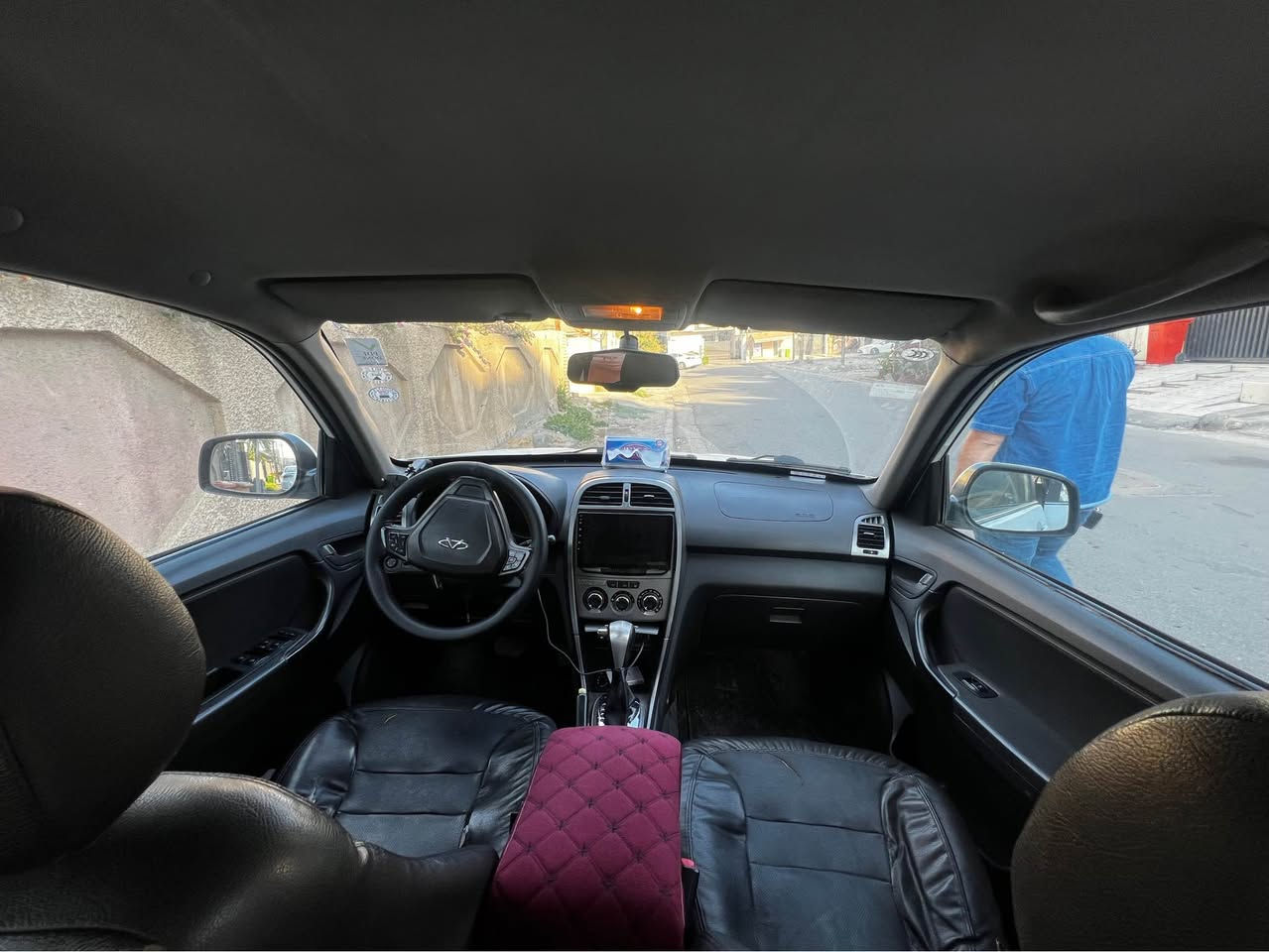 السلام عليكم 

تيكو 2014 رقم اربيل لون ابيض ماشيه 150 
صدر جديد باتري جديد تخم تايرات جديد 
سياره. جاهزه ماتصرف عليها دينار  حادث جاملخ  ايمن مصبوغ  
كير ميكانيك 
الاستفسار  ***********
موقعي حي الجامعه بغداد, العراق
