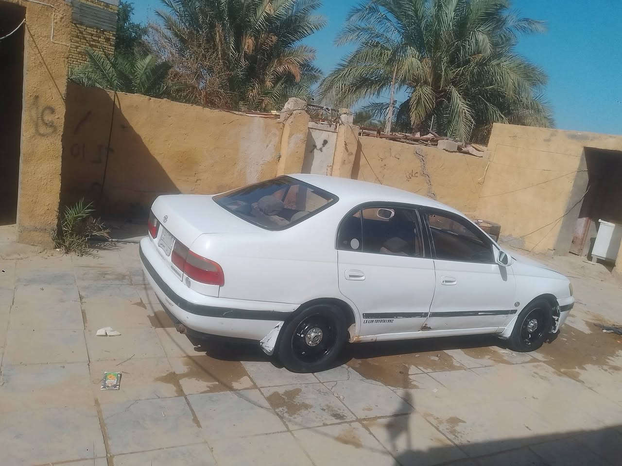 السلام عليكم
للبيع كرونا موديل 92 مكفولة من لكصه ونقل جثه وضربه والاوصوليات وصبغ رقم بغداد سنويه لل 27 مكينه 1800 وكير ةحداديه تخم تاير جاهزه تبريد ثلج 🥶 دواخل جديده 
مكان نجف 
الرقم ***********
