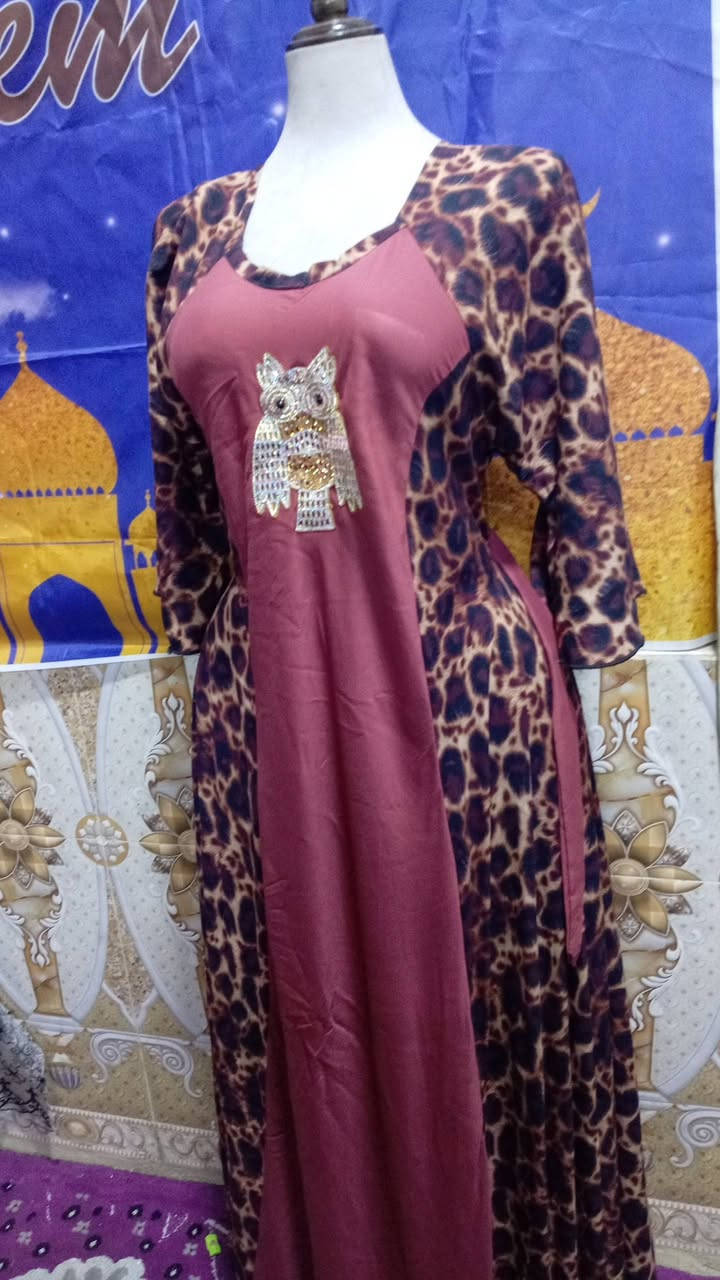 السلام عليكم  بنات  خياطه  حسب  لطلب  متوفر  هذن  البشتين  بلون النيلي ولاسود حجز  سريع باجر  صولن  قطعتين بينصل وبشت  ديبيعو بكل  لبيجات  ب٧٥ يمي  ب٣٥ ومتوفر  من نوعيه  هاي لدشداشه  بعده الوان واشكال ونقشات مختلفه  دبل  كلوش  كله اوفر  شغل نضيف بسعر  ١٥ تلبس كل  لقياسات  لان بيه حزام  وتوصيل  لمناطق  بثيابه بس الفين  دينار @إشارة


**إذا كنت صاحب هذا الإعلان وتريد حذفه لأي سبب، رجاءا أرسل رسالة إلى الدعم الفني**