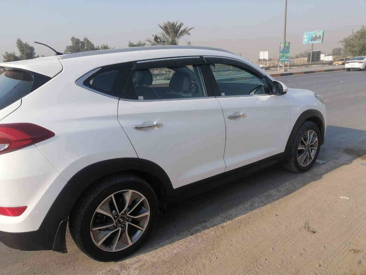 السلام عليكم توسان خليجي موديل ١٨ مراوس بسورنتوخليجي  ٢٣ او ٢٤ فقط مكاني الدوره للاستفسار ***********
