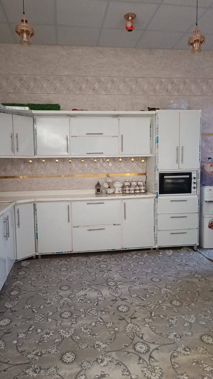 دار للبيع بحي الرسالة بصف التجاري موقع مميز مجاور أسواق أم البنين ع المساحة ٢٣٠م طابق واحد بناء درجة أولى طابوق جمهوري صب مركزي السعر خاص أو لاتصال على الرقم *********** واتساب
