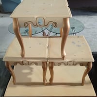 مستعمل • نضيف • طاولات