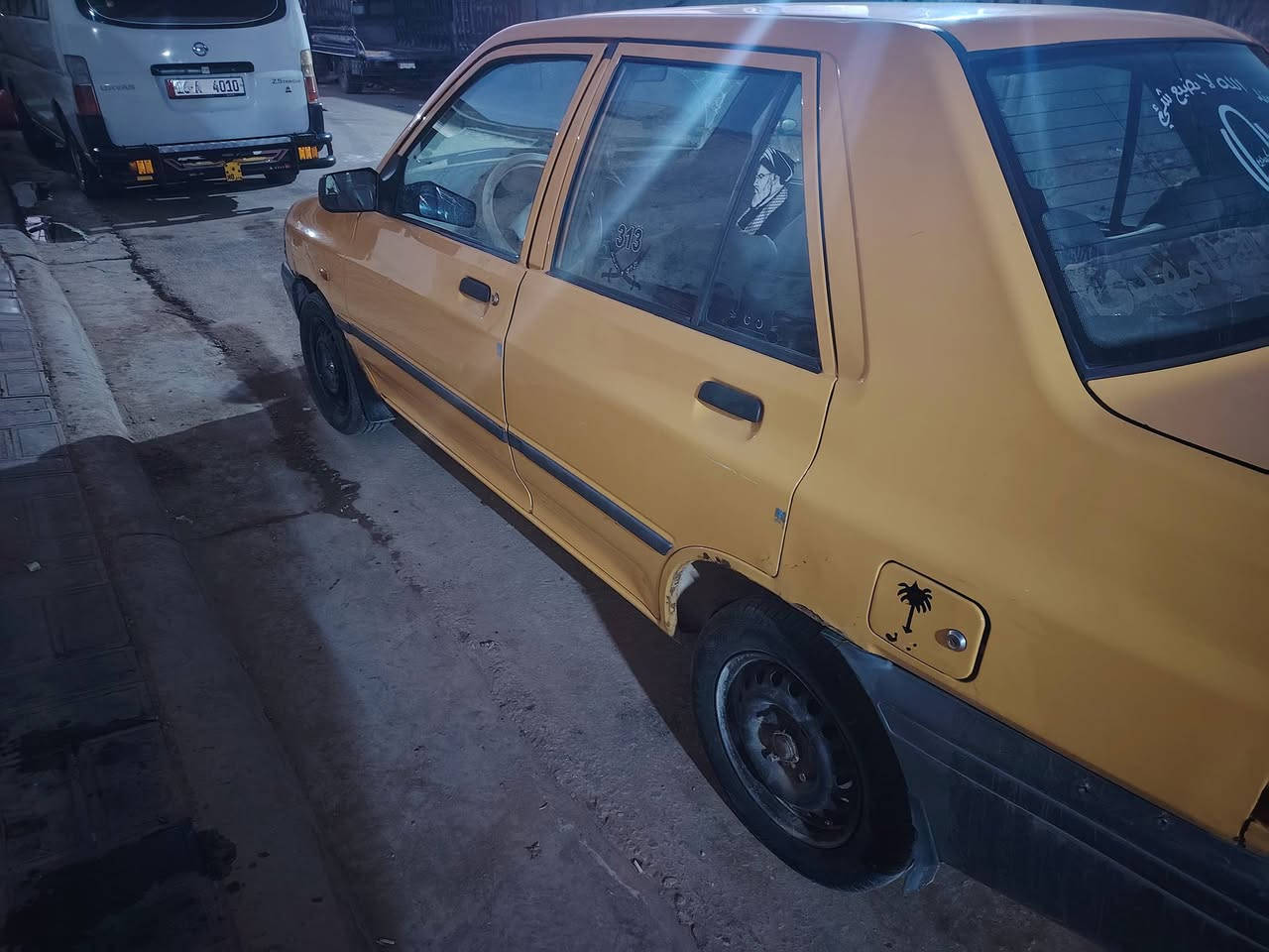 سلام عليكم سايبه موديل 2017 السياره بيهه بس جاملغ امامي بي بارد والباقي كفاله كير مكينه حداديه رقم بغداد دولي  شرط التحويل لسعر 40اوبيها مجال شي قليل مكان السياره كربلاء للاستفسار الاتصال ***********
