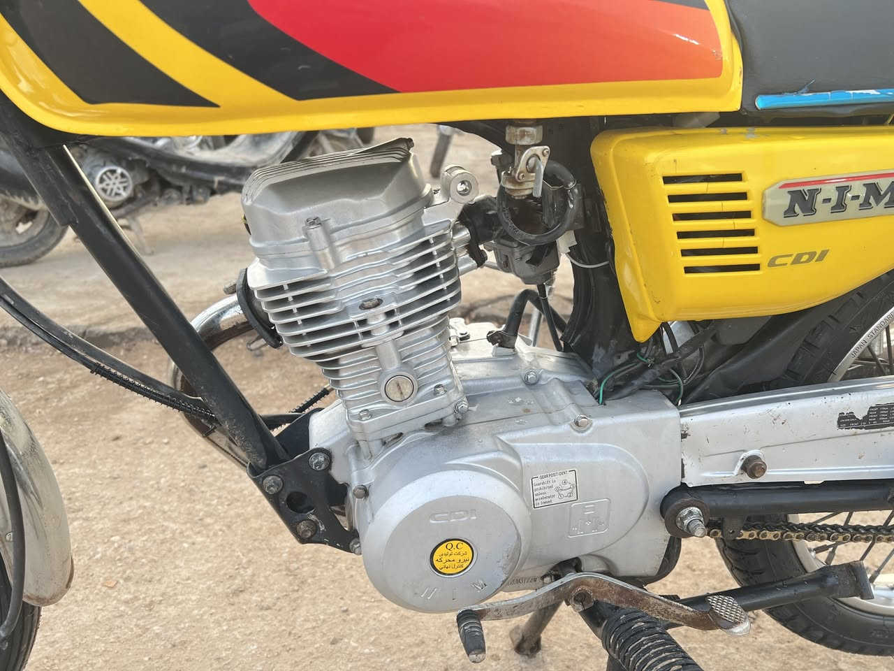 سلام عليكم 
ايراني امتياز مديل 2022 دراجه حلوا وراق اصولي وطالعه بل 2022/12/27 يعني 23 
محرك مفتوح وحالين بيها جبنه طاگه ما نقصها ولا شي حالين كلشي شغال بيها سعر 750 وبيها مجال بسيط 
***********
