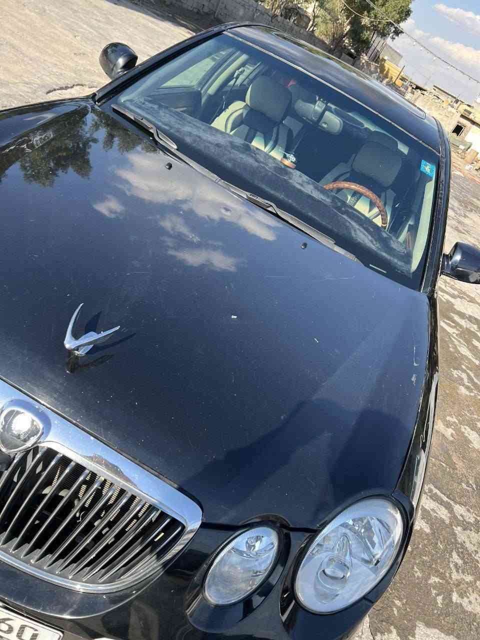 السلام عليكم... كيا امانتي موديل ٢٠٠٥ .. بسمي.. مكان السيارة بغداد الزعفرانية
السيارة بيها كاز كيت..  بس شغاله كلشي ما بيها 
تبريدها خير من الله 
تايرات جدد 
باتري جديد 
مناقصها شي
داخلها يخبل خير من الله 
بيع فقط بدون مراوس  
سعرها ٤٢ وبيها مجال بسيط 
*********** بغداد, العراق
